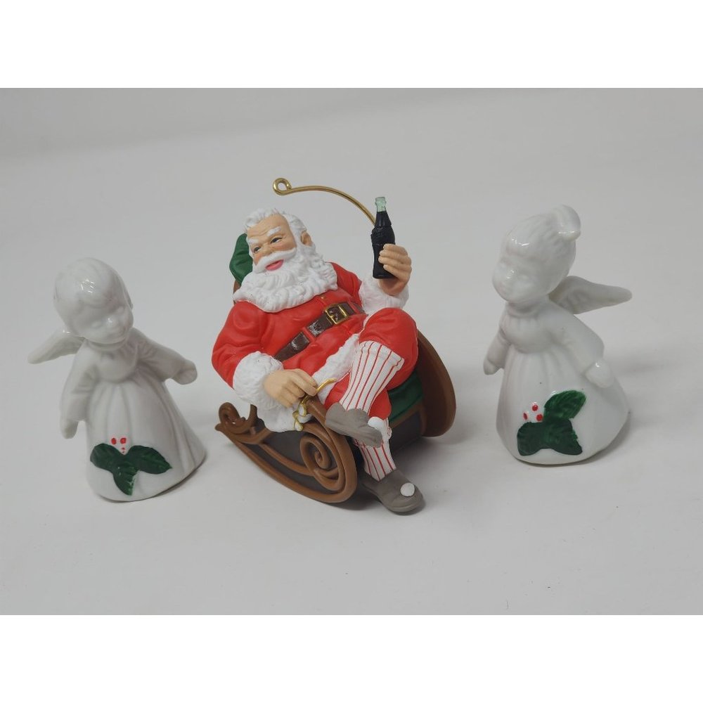 1997 Hallmark Coca Cola Santa Ornament 2Made In Taiwan Kissing Angels Decoration